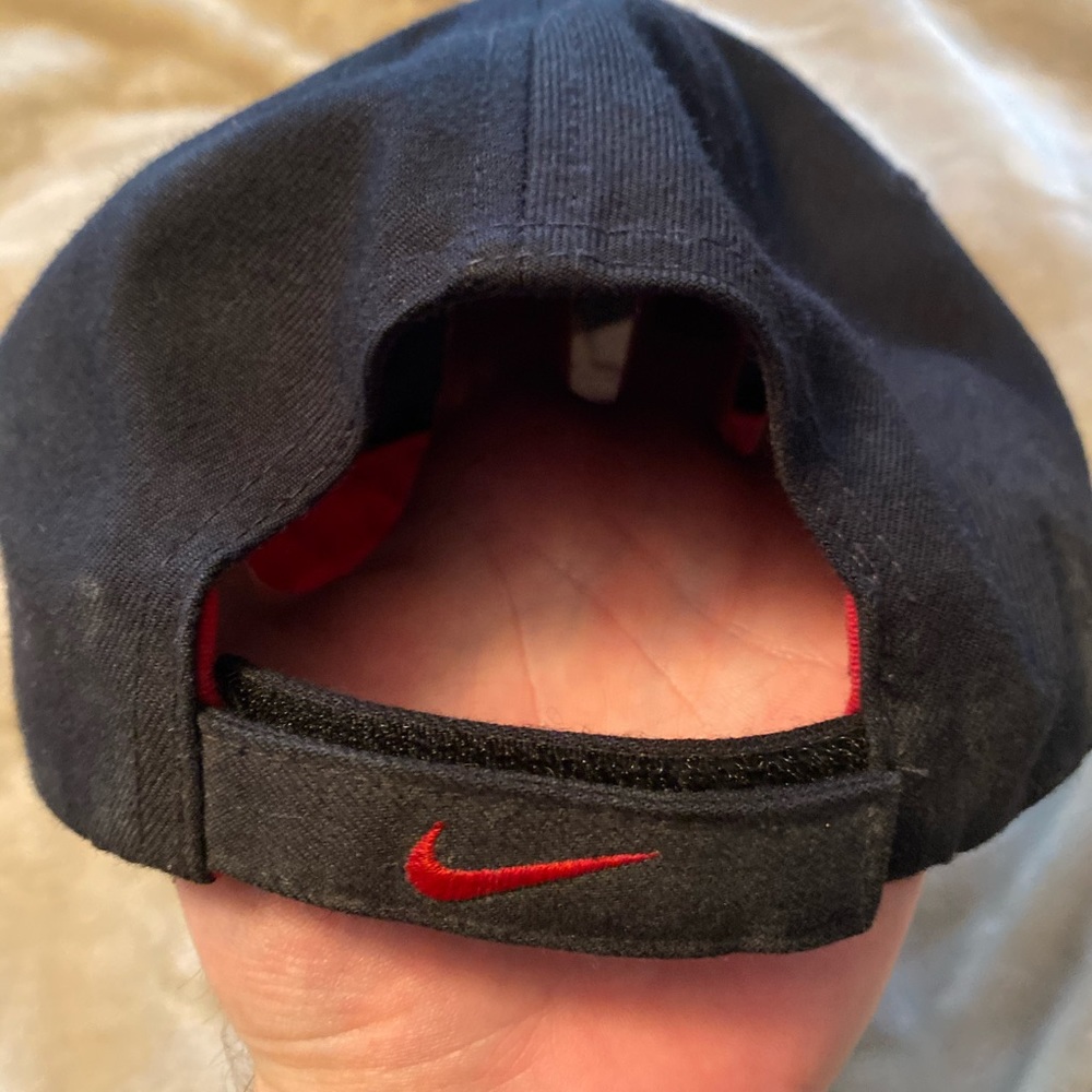 NIKE HAT - Picture 2 of 4